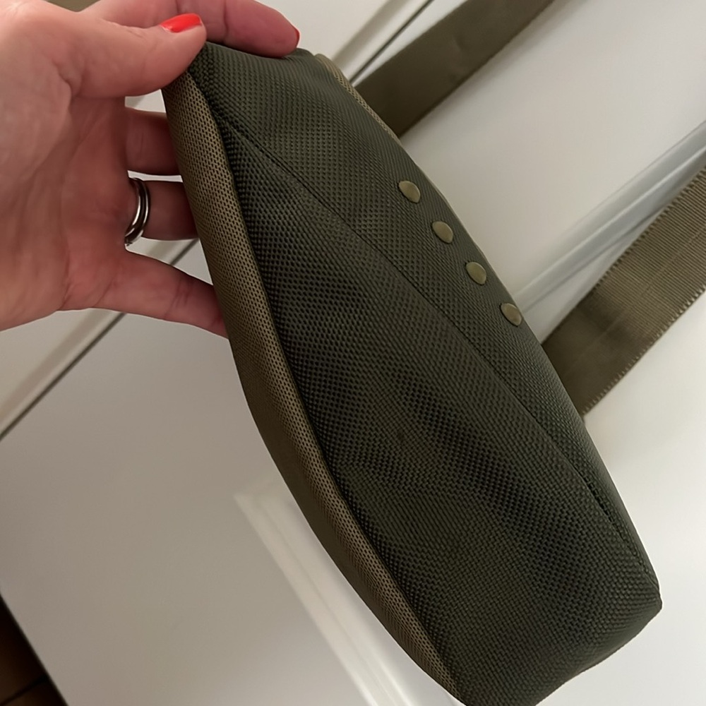 Tumi T-Tech Nylon Mckenna 10" Crossbody Bag 5132SGE - Picture 7 of 15